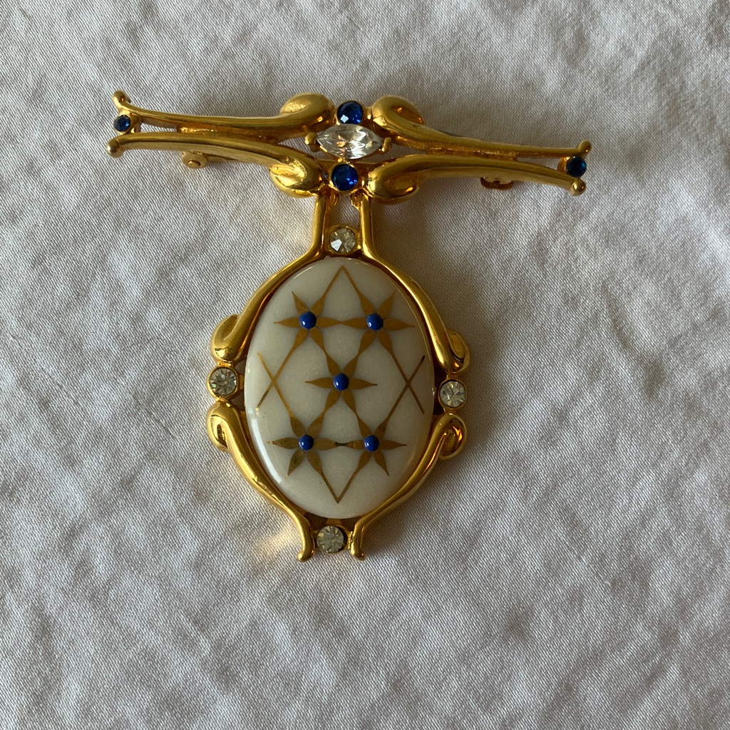 Lenox: White & Blue Brooch- Pin/Pendent